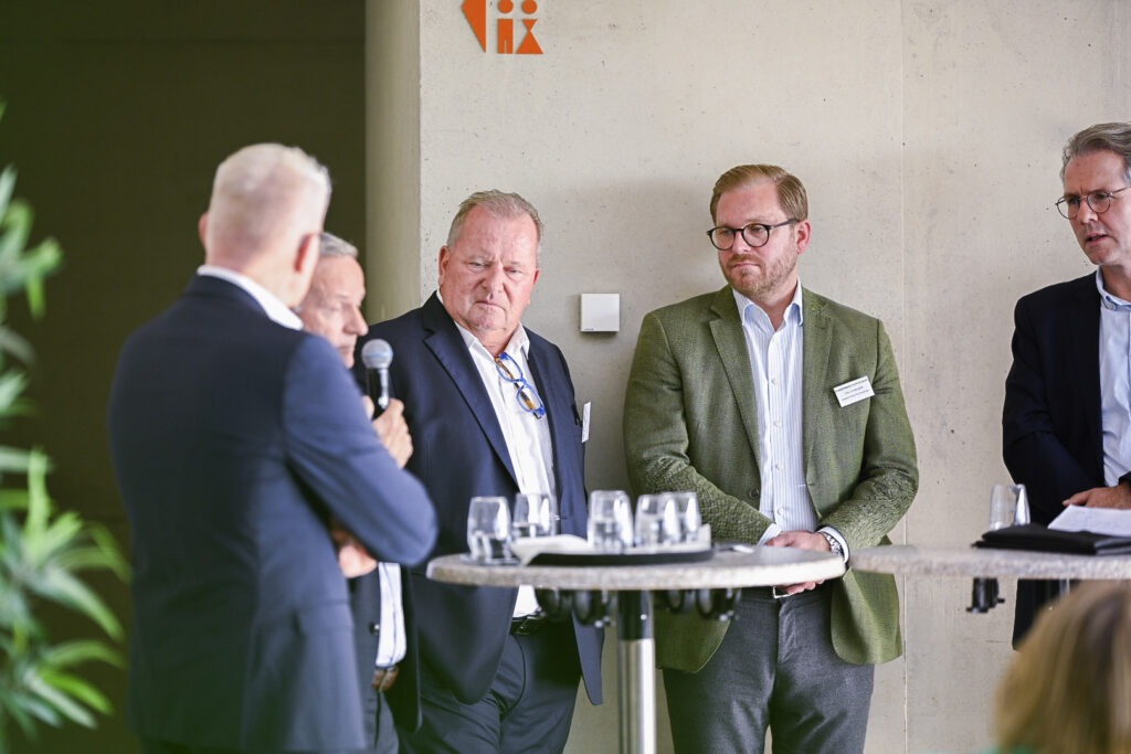 Podiumsdiskussion beim KNAPPMANN Symposium in Elsdorf.