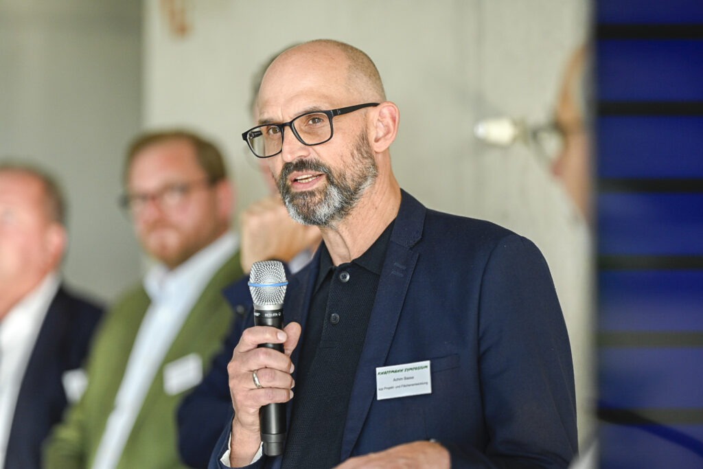 Podiumsdiskussion auf dem KNAPPMANN Symposium in Elsdorf.
